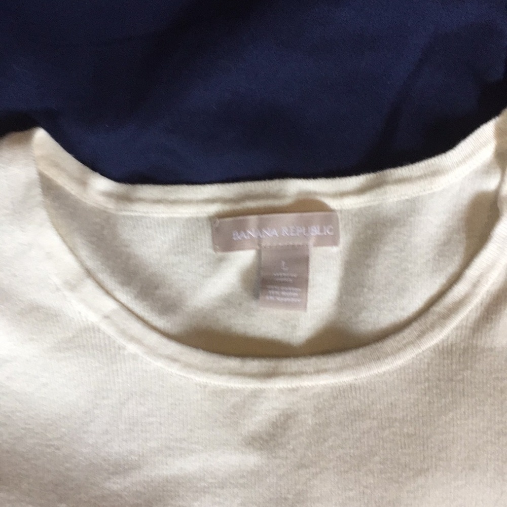 Banana Republic Ruffle Bottom Sweater - Picture 3 of 3